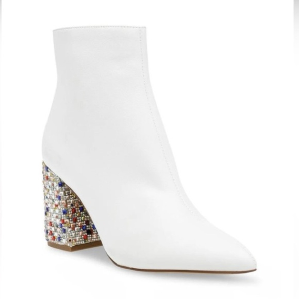 NWOT. Betsey Johnson White Heeled Boots with Multicolor Beads